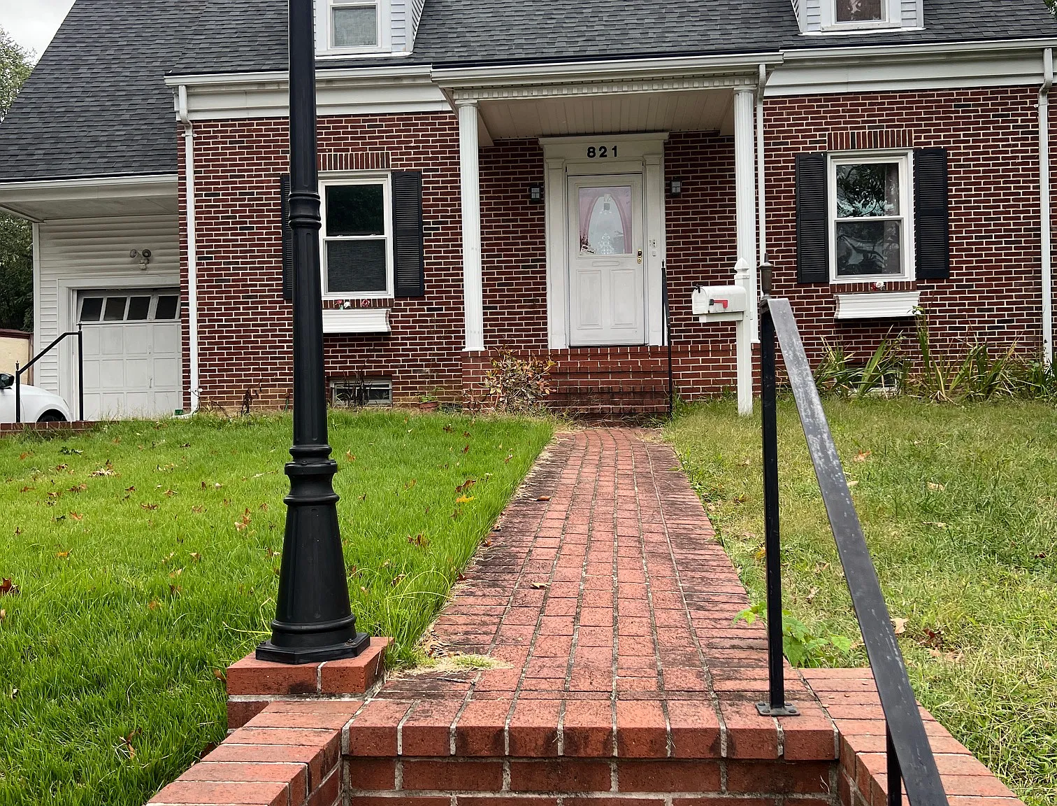 3 bed, 1295 sqft, $2,800 — Photo 1