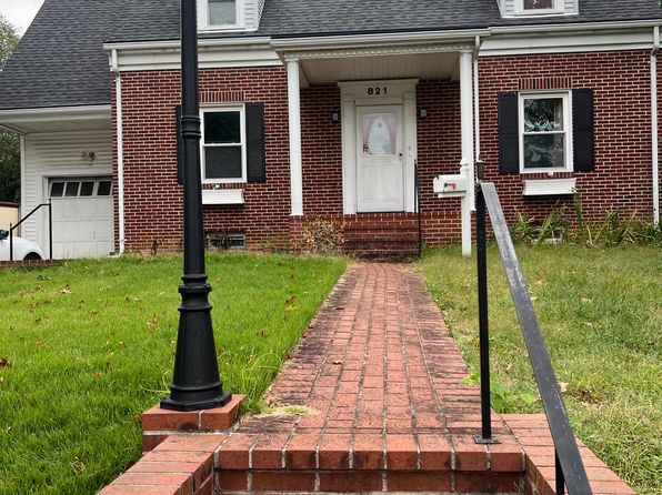 821 Warwick Rd