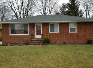 7083 Maplewood Rd, Parma Heights, OH 44130