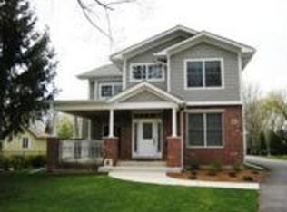 621 Fellows St, St Charles, IL