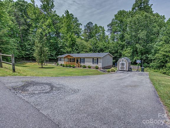 2nd image of 131 Crown Ct