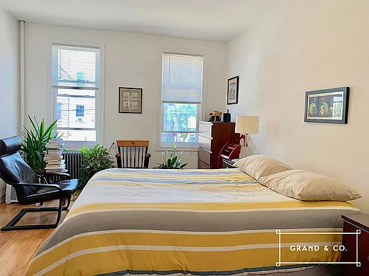 Rented by Grand & Co. | media 1