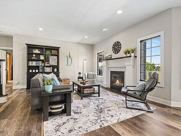 5th image of 3917 Sidehill Dr