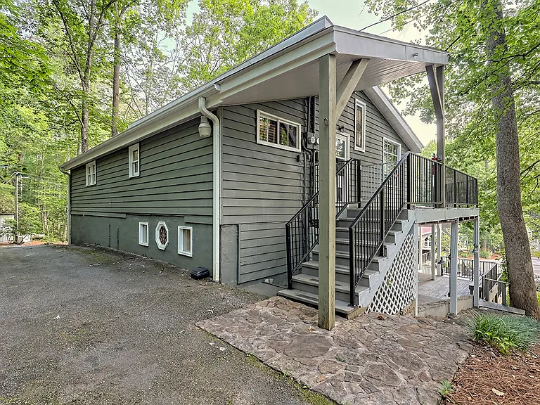 4960 Laurel Lodge Rd #101 — Photo 22