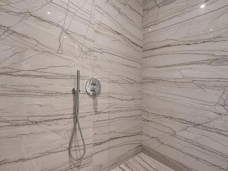8701 Collins Ave #304 — Photo 32