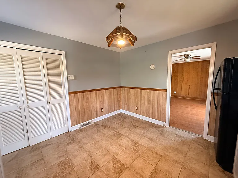 5325 Evanshire Dr — Photo 3