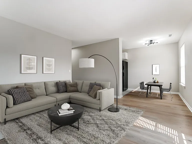 Coral Club Apartments — Photo 24