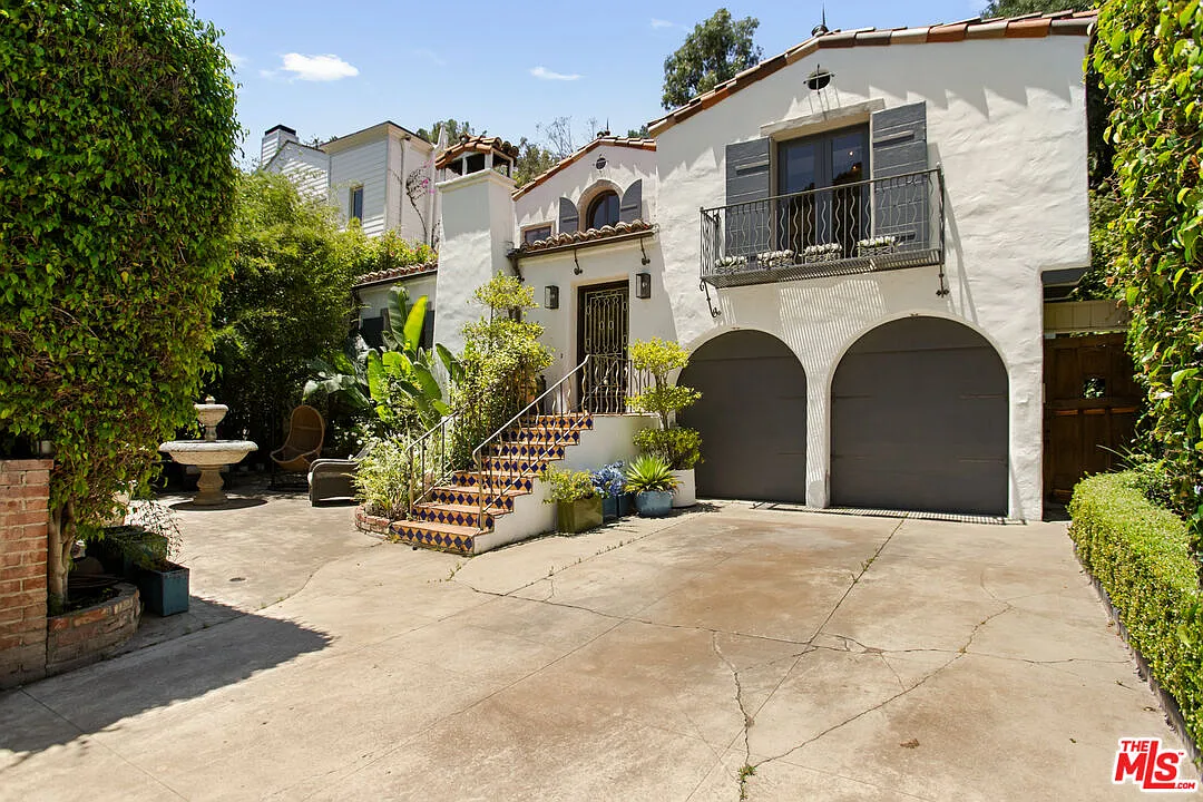 4 bed, 4.0 bath, 2753 sqft, $13,950 — Photo 1