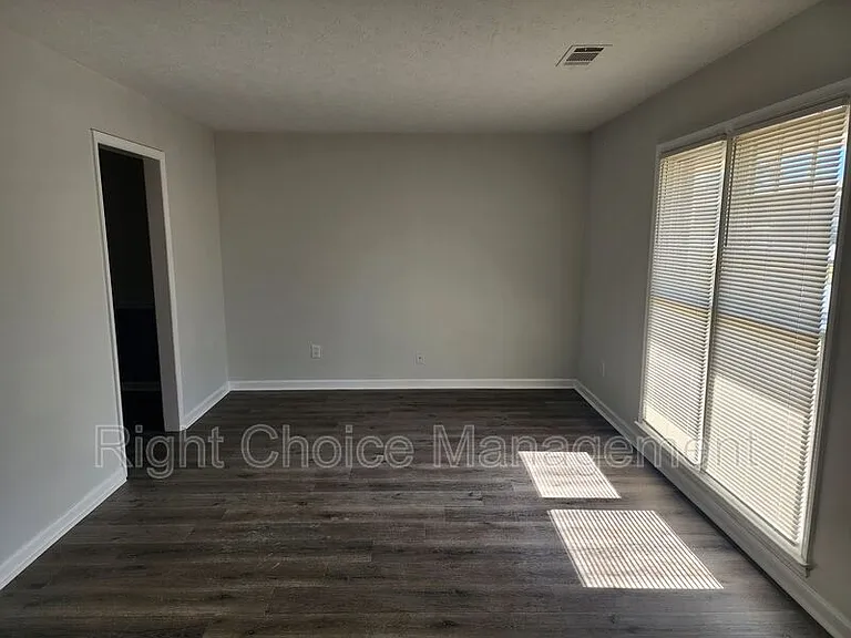 6219 Browning Dr — Photo 7