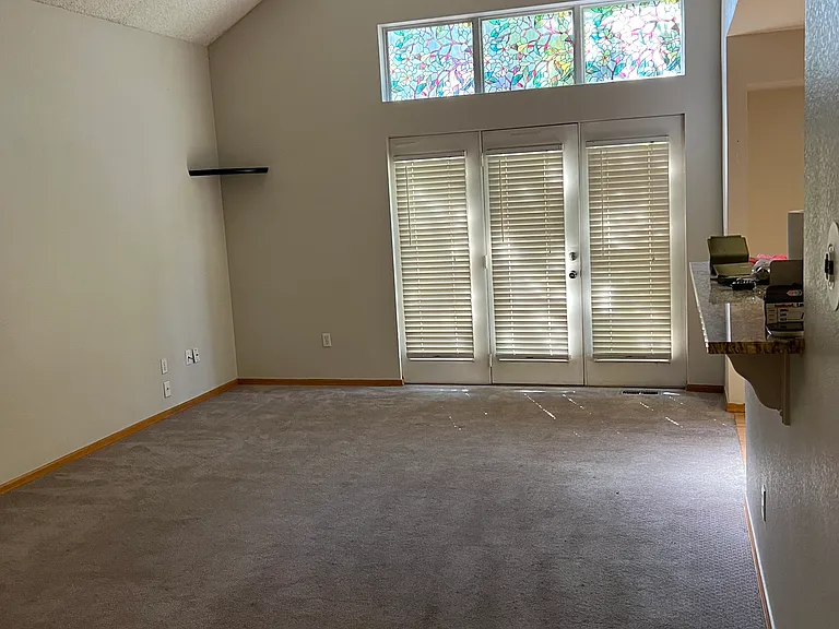 10525 Birch St — Photo 8