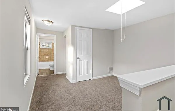 846 Woodward St — Photo 6