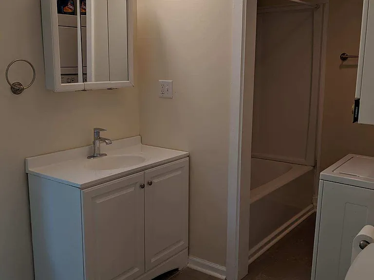 916 Jacob St #2 — Photo 6
