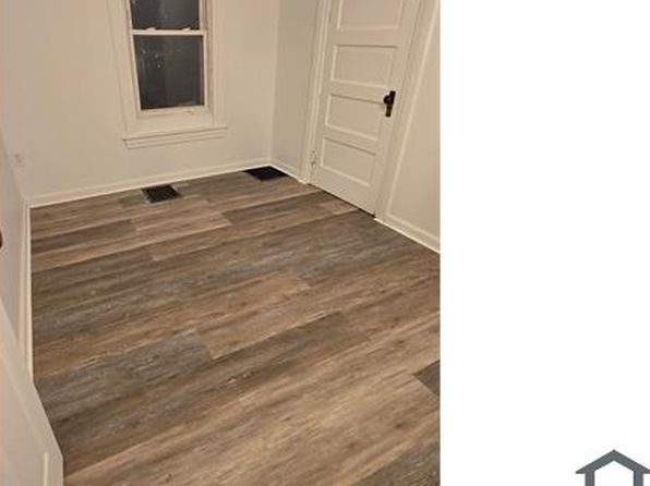 32 Clairmont Pl APT B