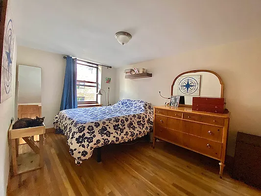 Rented by Oxford Property Group | media 10