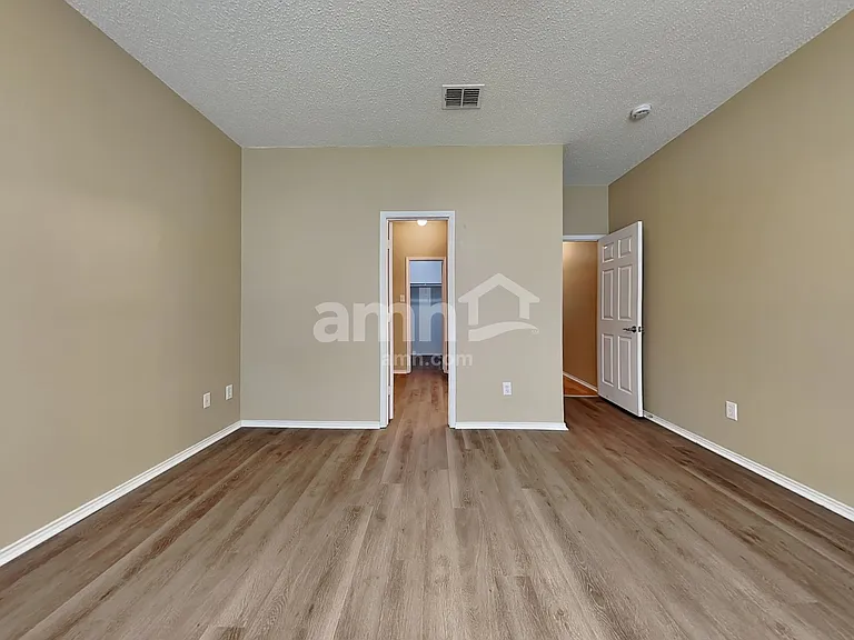 2821 Bentridge Dr — Photo 16