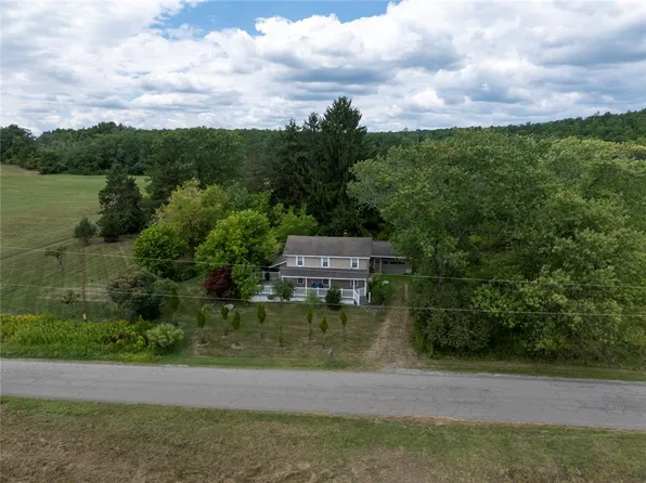 9183 Greyton H Taylor Memorial Dr, Hammondsport, NY 14840
