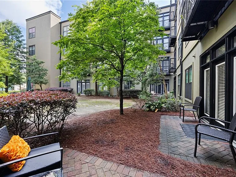 5300 Peachtree Rd #501 — Photo 16