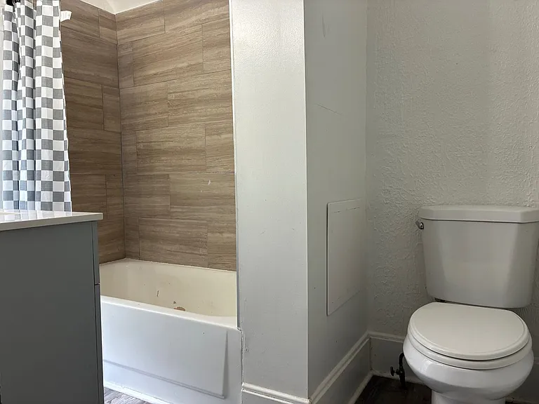 118 Floral Ct — Photo 19