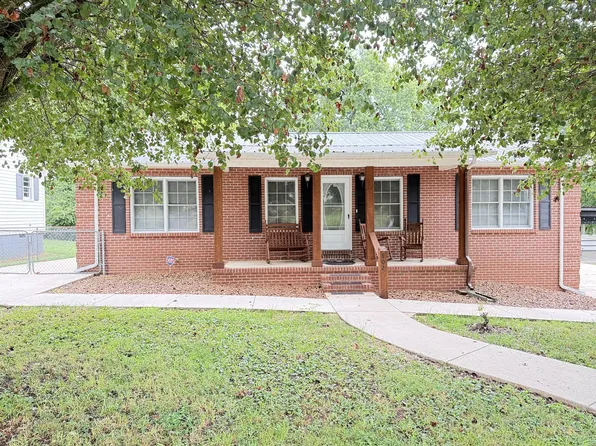 102 10th Ave NW, Winchester, TN 37398