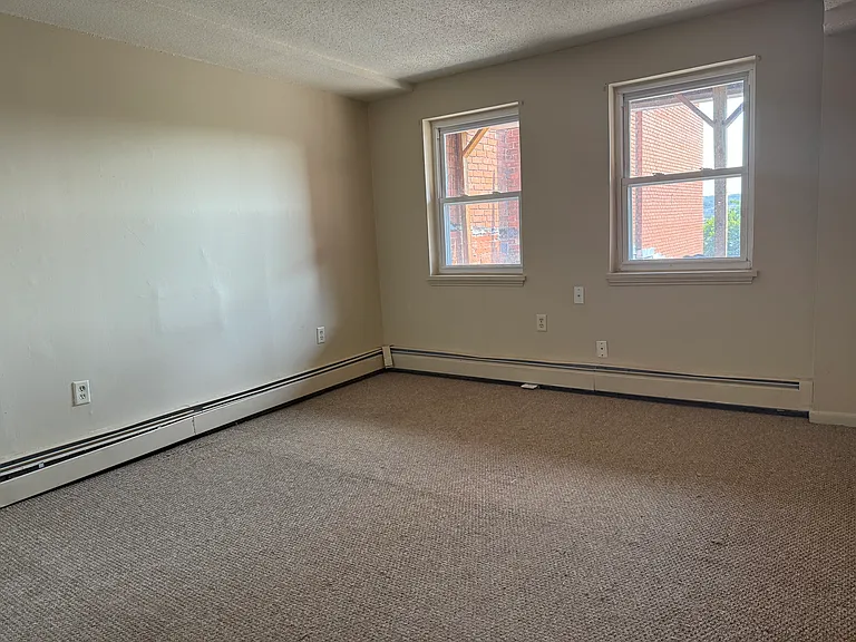 642 Main St #2 — Photo 12