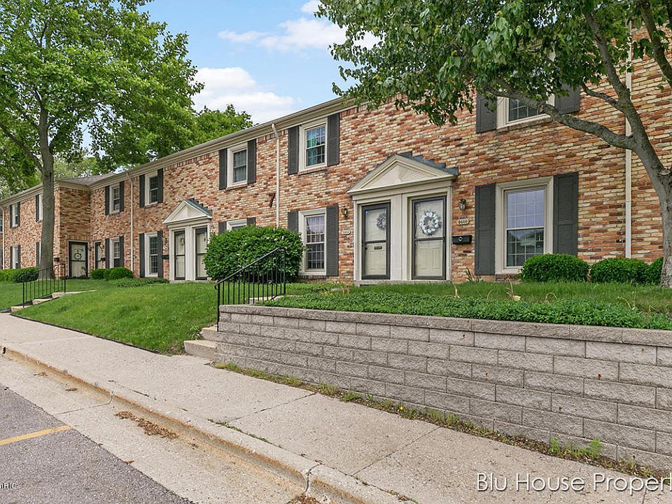 1st image of 2466 Village Dr SE #70