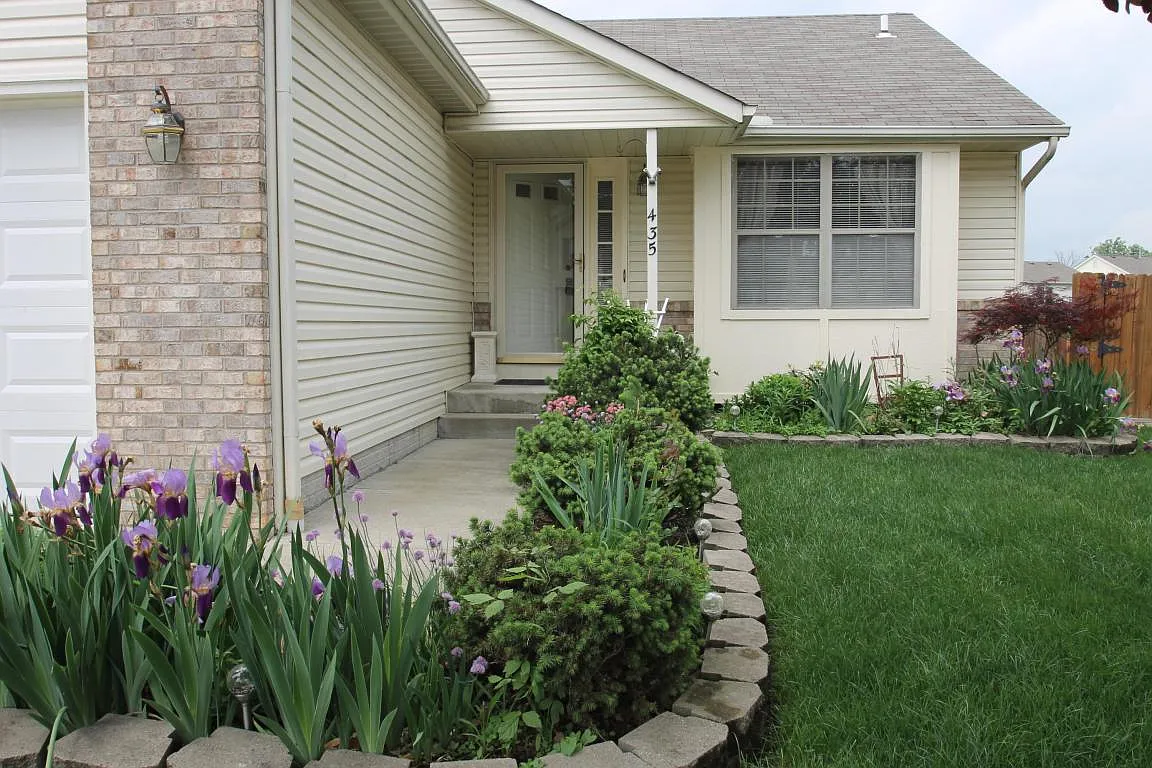 435 Grandlin Park Dr photo 1
