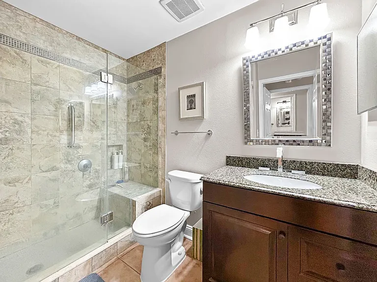 701 Mirror Lake Dr N #120 — Photo 17