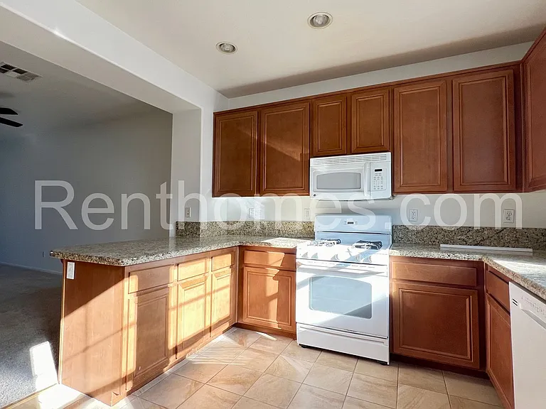 16956 Laurel Hill Ln #193 — Photo 5