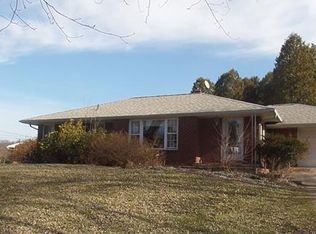 390 Orr Ave, Apollo, PA 15613