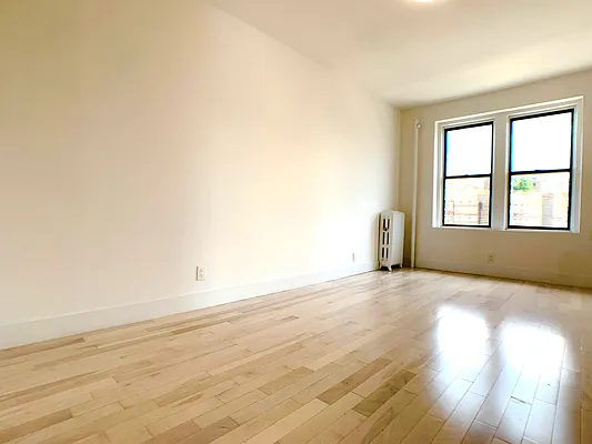 Rented by R New York | media 1