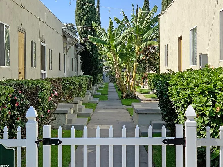 577 Walnut Ave #G — Photo 3