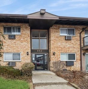 842 E Old Willow Rd APT 206, Prospect Heights, IL, 60070