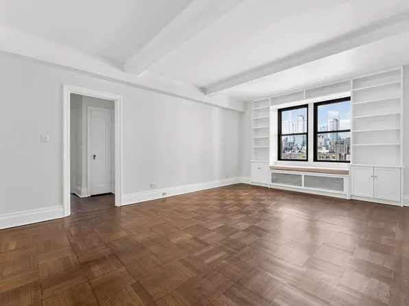 172 W 79th St #11F, New York, NY 10024