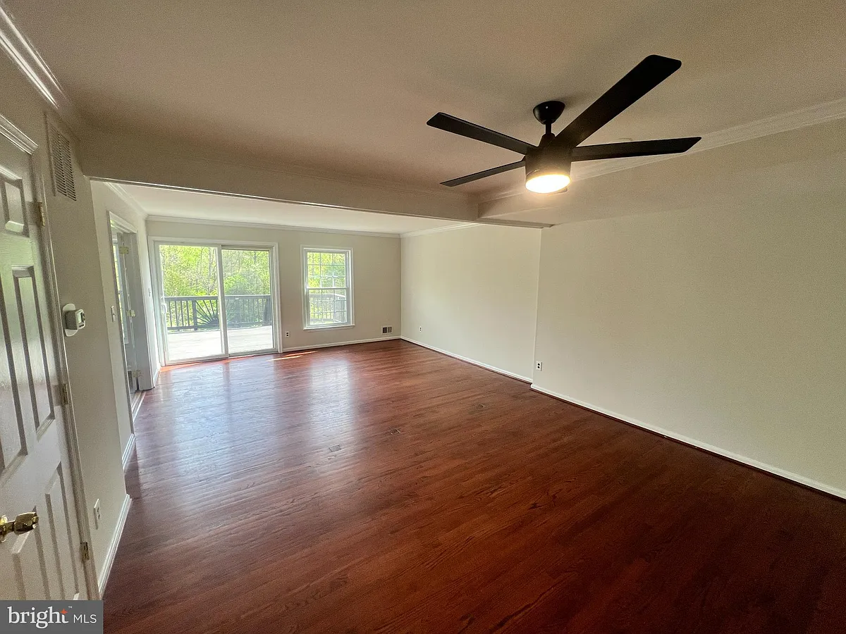 Building Photo - 516 Meadow Hall Dr #D516