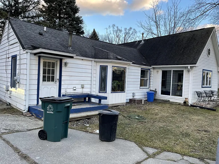 1811 Eastport Dr — Photo 35