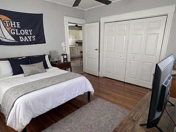 2nd image of 25 Rosebank Ave #2