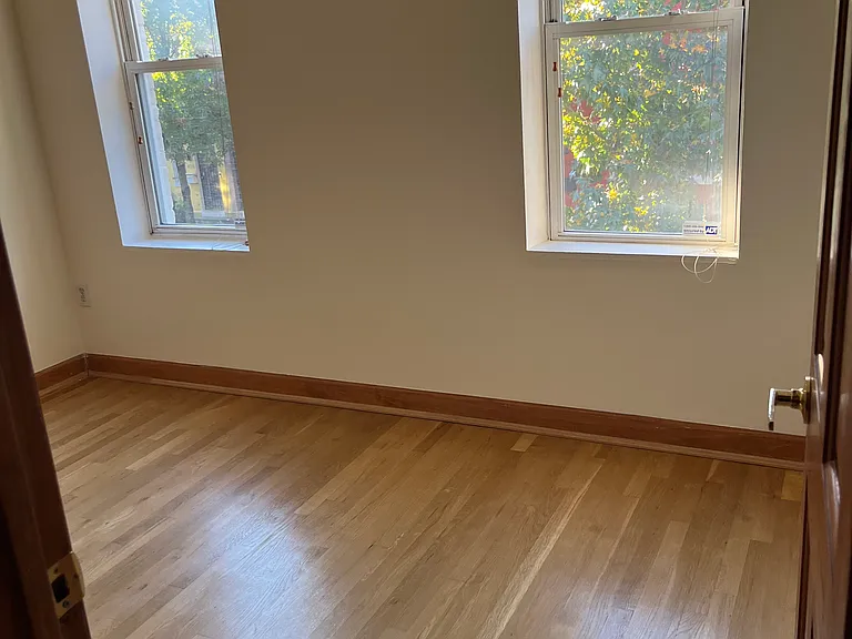 421 Warner St NW — Photo 6