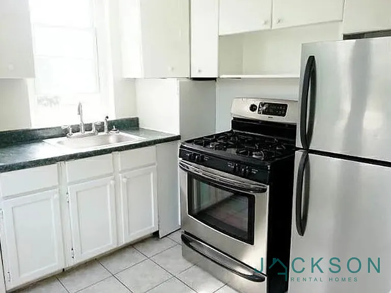7900 Gilbert St — Photo 2