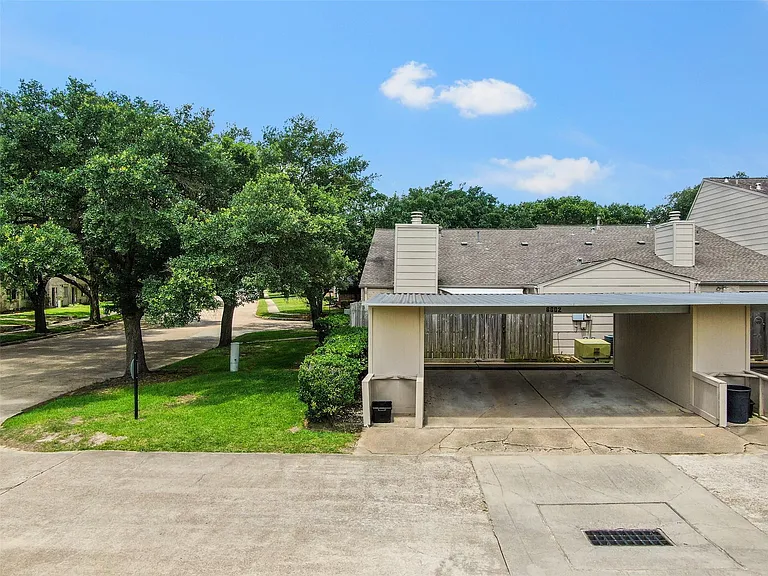 6602 Montauk Dr — Photo 32