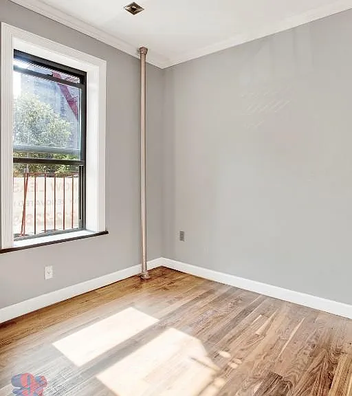 2100 2nd Ave #4 — Photo 5