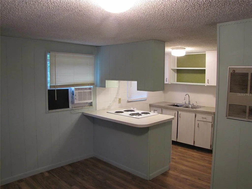 1 bed, 1.0 bath, 400 sqft, $1,100 — Photo 3