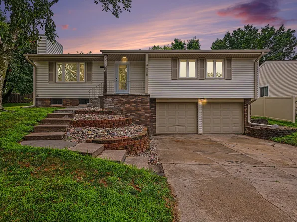 14605 Walnut Grove Dr, Omaha, NE 68137