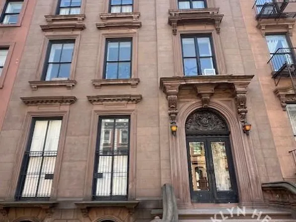 124 Remsen Street image 9 of 9