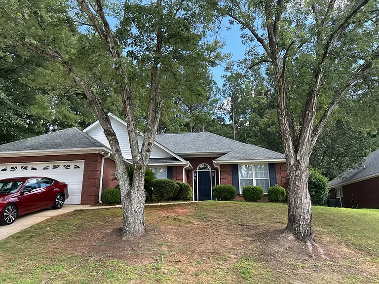 1731 Stone Pointe Dr — Photo 3