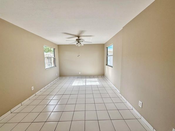 1475 NE Waveland Ave UNIT B