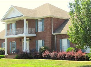 1315 Huntington Dr, Columbia, TN 38401