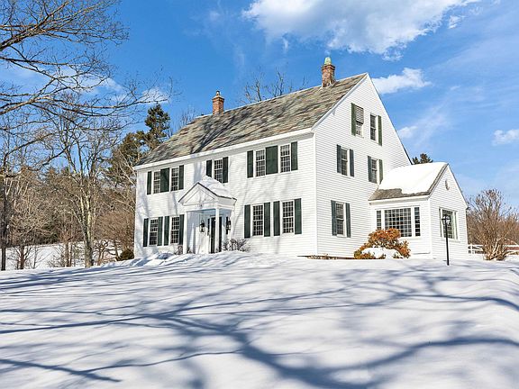 3rd image of 236 Main Street