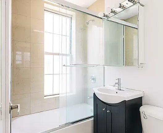 4th image of 220 Sullivan St APT 2G