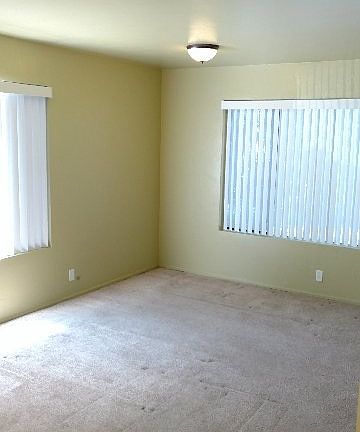 5th image of 2332 Tampa Ave