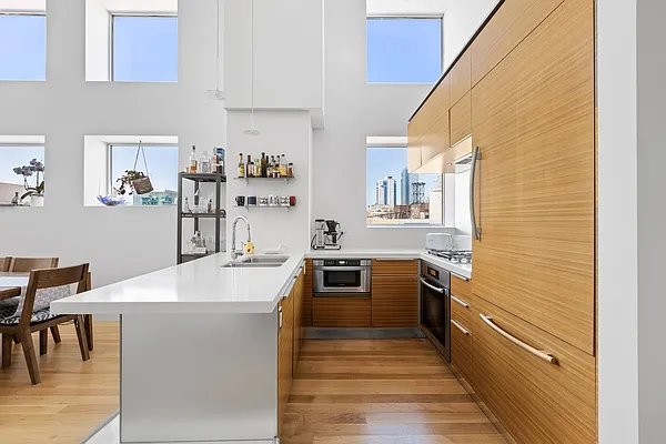 Sold by Compass | media 5